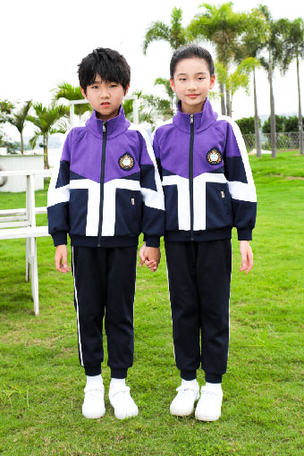 那不只是校服，那是孩子们的青春！—— 屹奥校服，为青春添彩