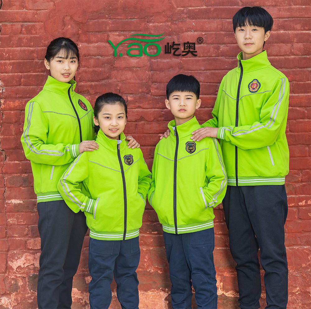 需要定制校服不知如何选择厂家？6个理由让你选择屹奥，屹奥专注于校服定做